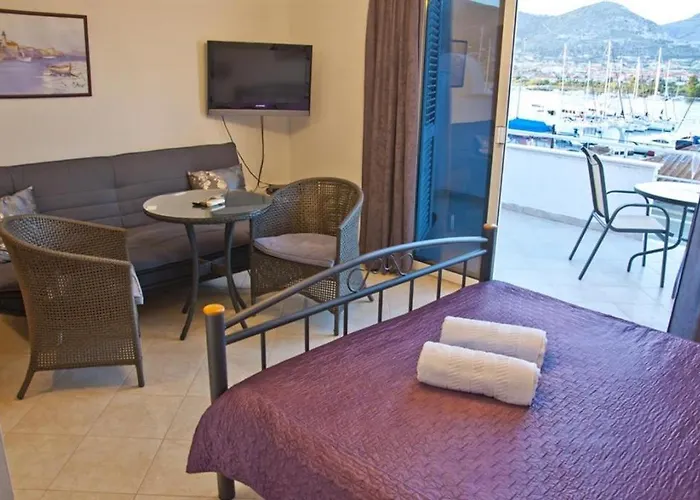 In With Sea View, Terrace, Air Conditioning, Wi-fi * Trogir