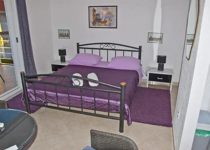 In With Sea View, Terrace, Air Conditioning, Wi-fi Διαμέρισμα
